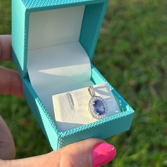 Sparkling tanzanite pendant with diamonds in 14kt white gold - Picture 6 of 6